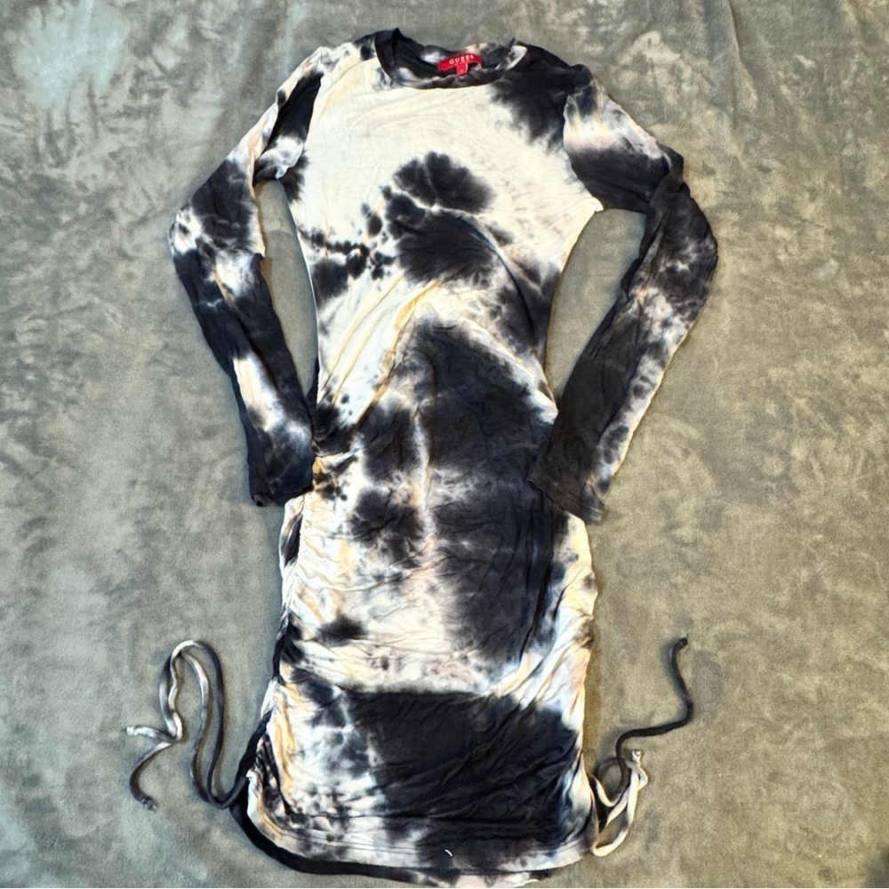 Guess Marble Pattern Long Sleeve Side-Tie Dress
#1348